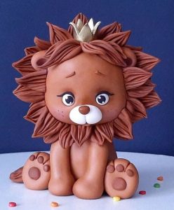 lion in clay,